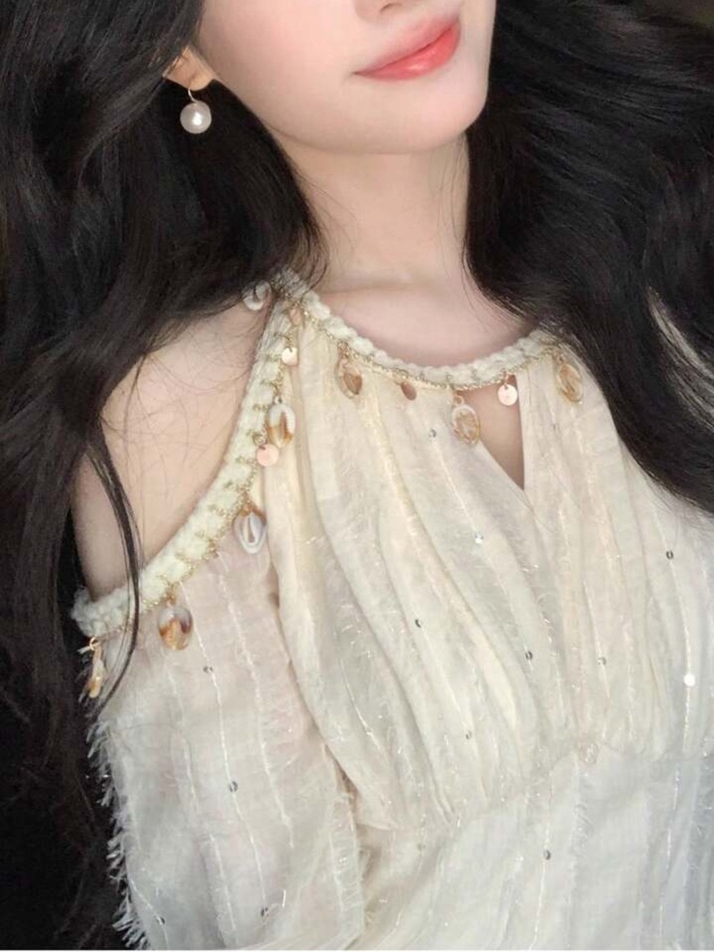 Elegant Cream Cold-Shoulder Layered Dress - Picture 7 of 8